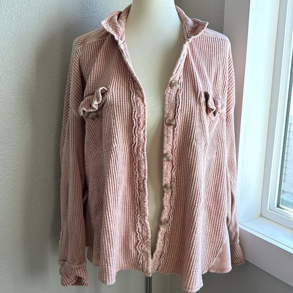 Free people one scout button up EUC - Picture 3 of 4